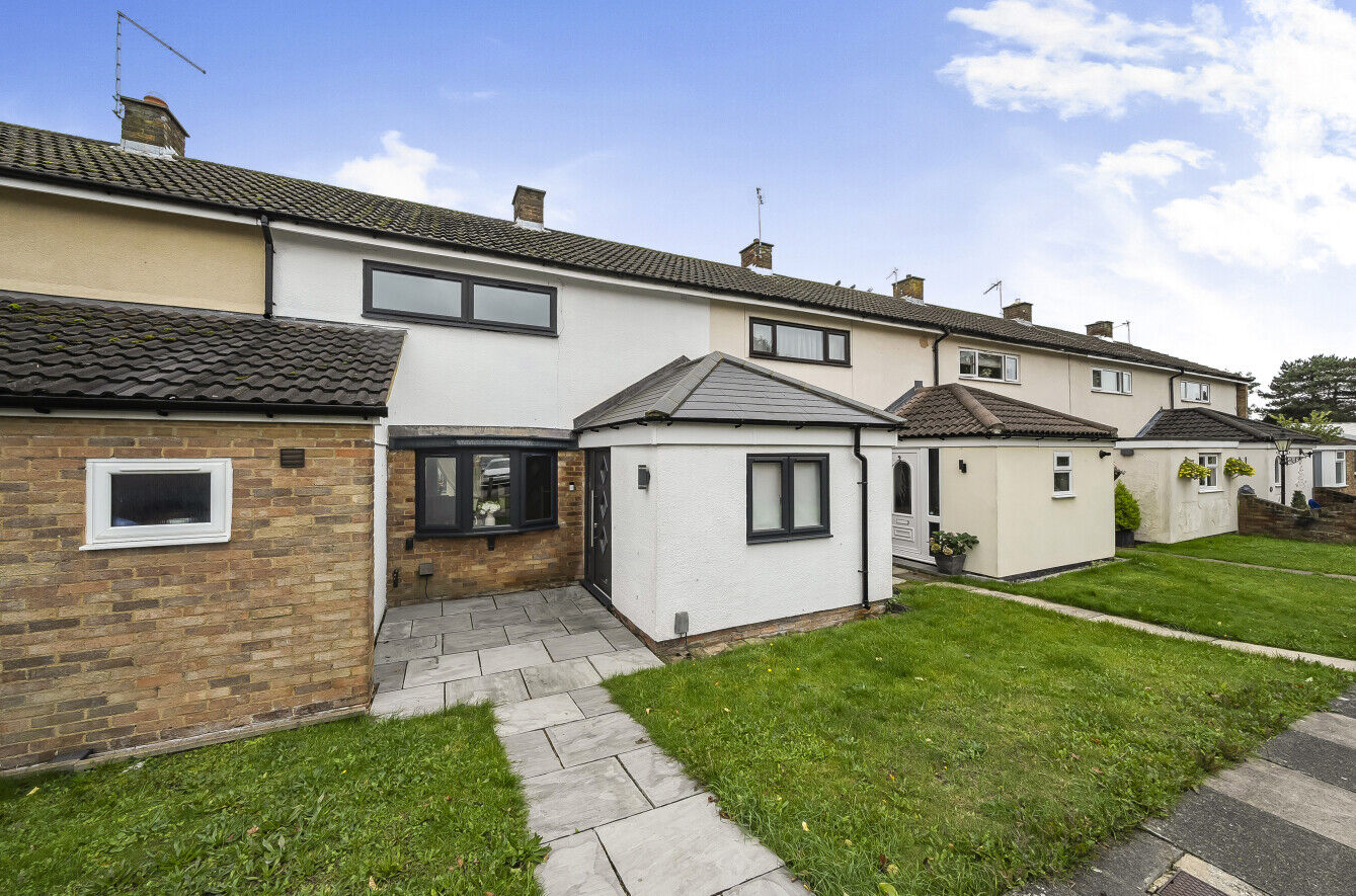 2 bedroom mid terraced house for sale Brays Mead, Harlow, CM18, main image