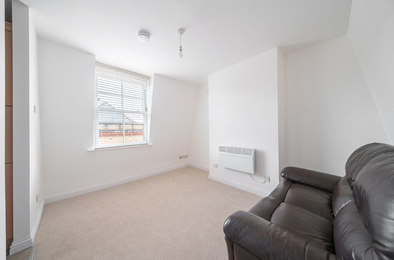 1 bedroom  flat for sale South Street, Bishop's Stortford, CM23, main image