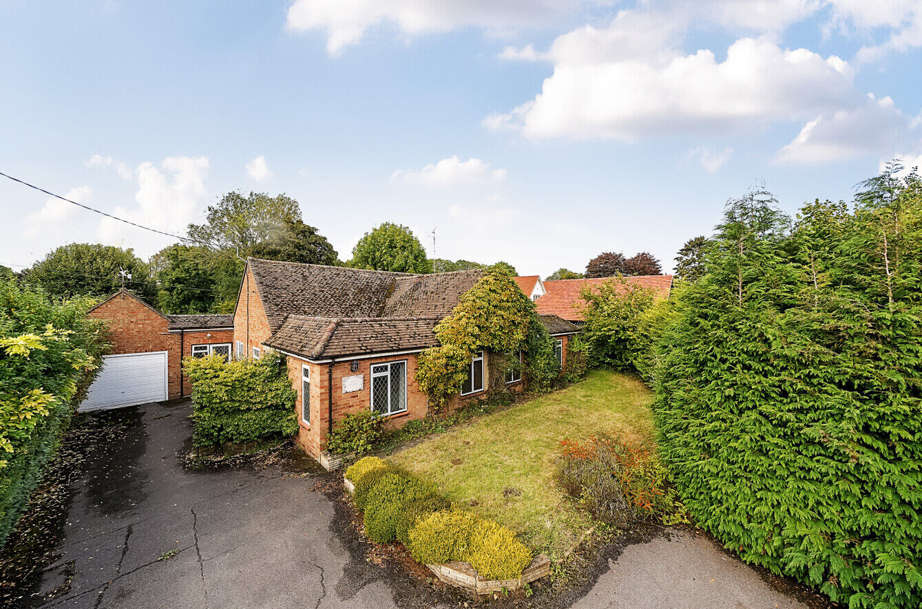 4 bedroom detached bungalow for sale Wicken Road, Saffron Walden, CB11, main image