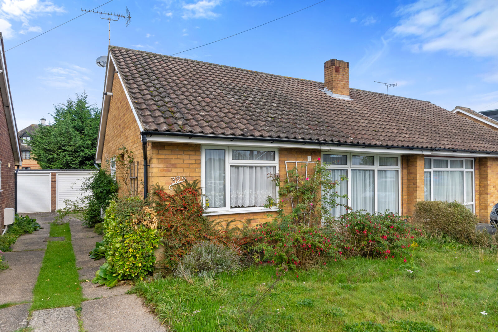 2 bedroom semi detached bungalow for sale The Four Acres, Sawbridgeworth, CM21, main image