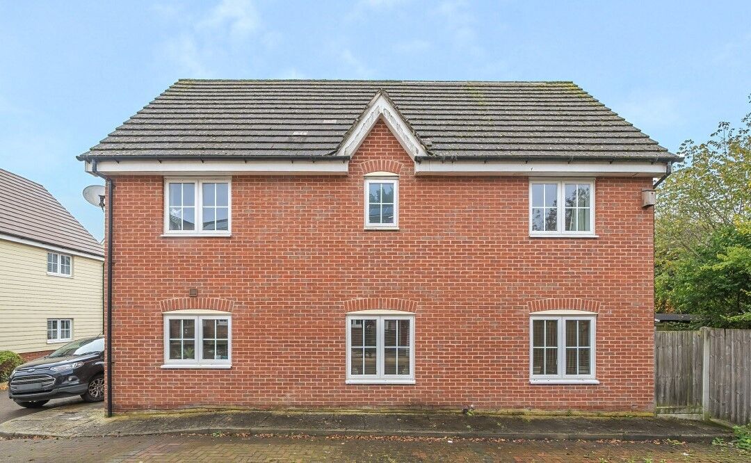 4 bedroom semi detached house for sale Goodwins Close, Dunmow, CM6, main image