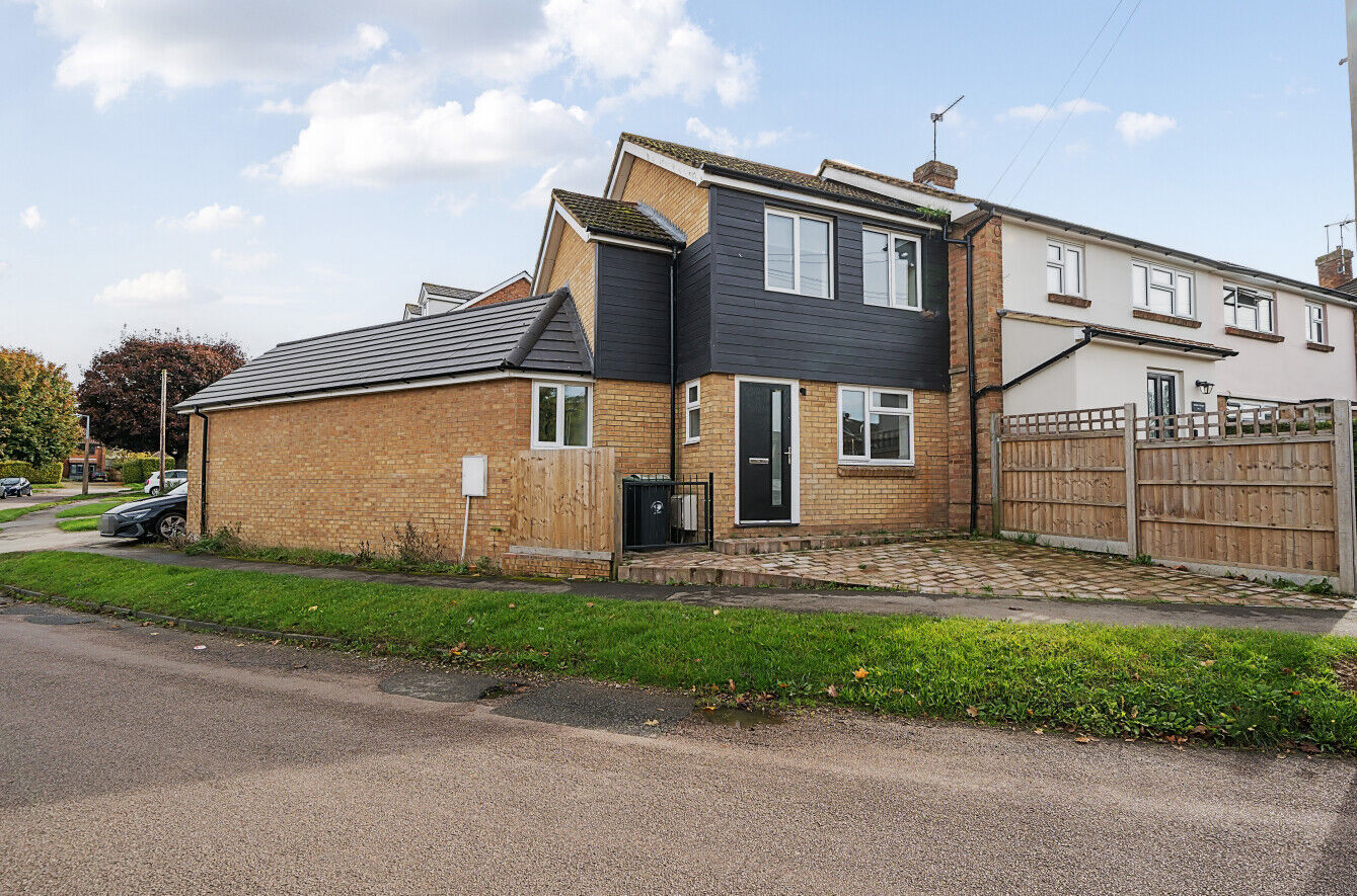 2 bedroom semi detached house for sale Birdbush Avenue, Saffron Walden, CB11, main image