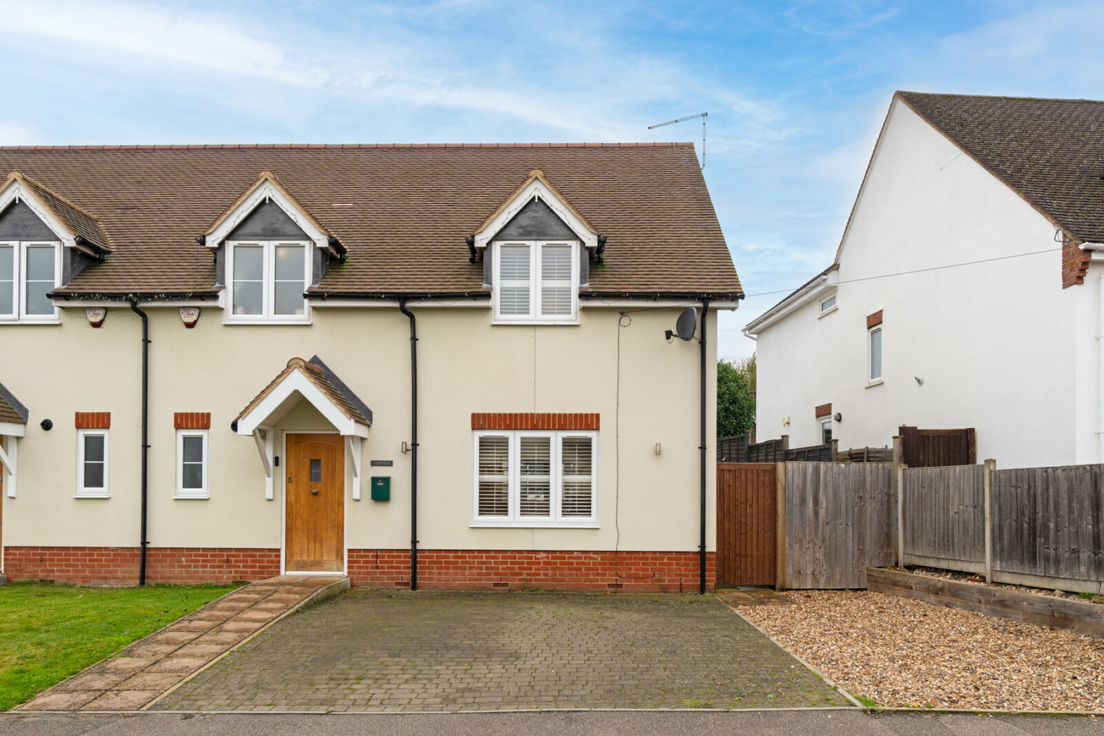 4 bedroom semi detached house for sale Robin Hood Road, Bishop's Stortford, CM22, main image