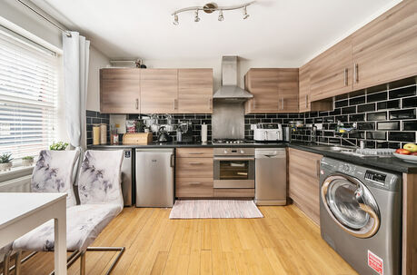 1 bedroom  flat for sale