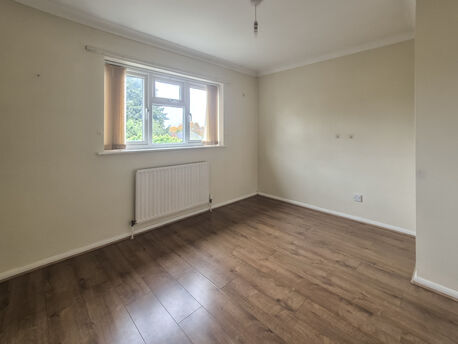 2 bedroom end terraced house to rent, Available unfurnished now