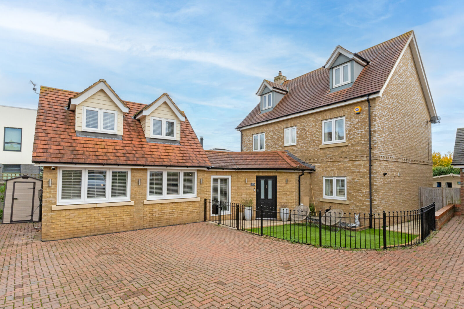 6 bedroom detached house for sale School Lane, Sawbridgeworth, CM21, main image