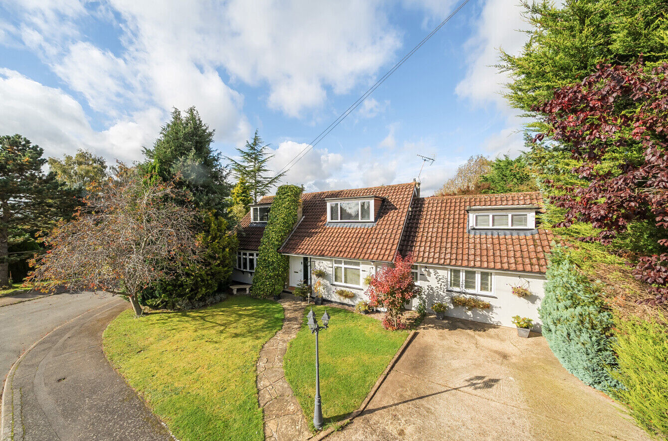 6 bedroom detached house for sale Pynchon Paddocks, Bishop's Stortford, CM22, main image