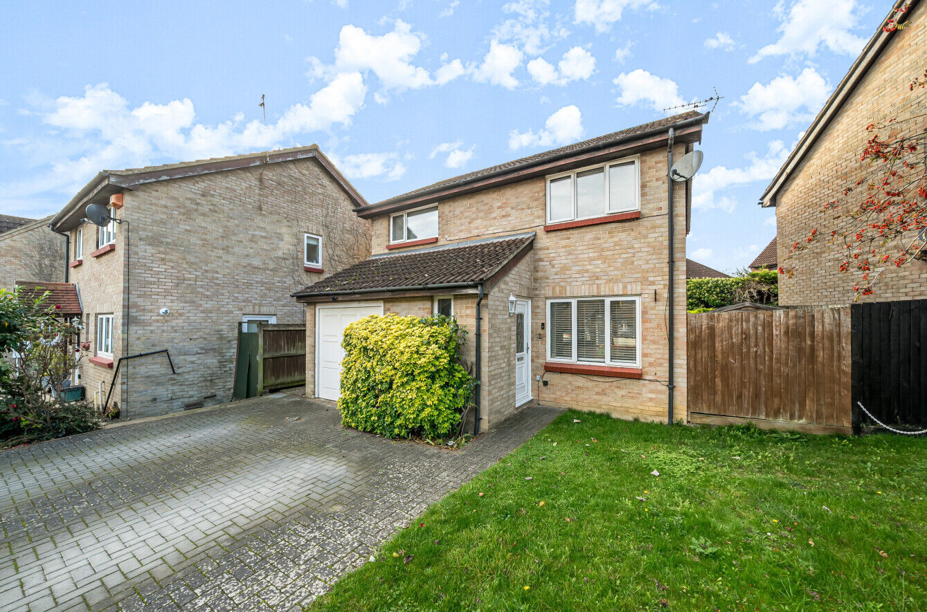 4 bedroom detached house for sale Abbotts Way, Bishop's Stortford, CM23, main image