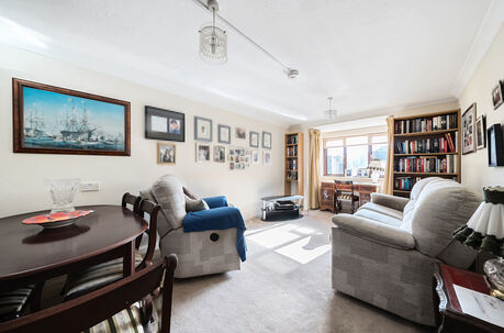 1 bedroom  flat for sale