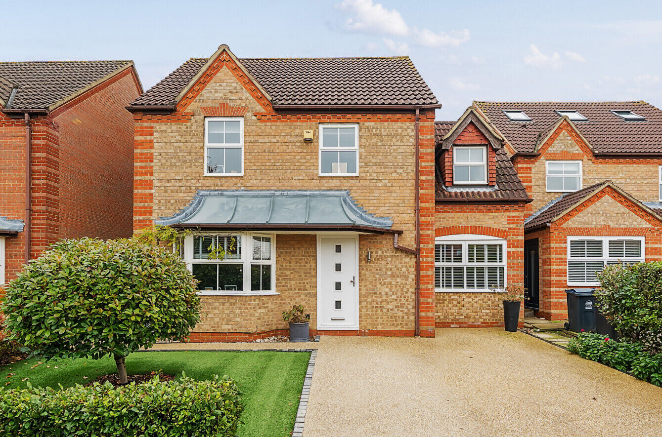 4 bedroom detached house for sale Primrose Close, Bishop's Stortford, CM23, main image