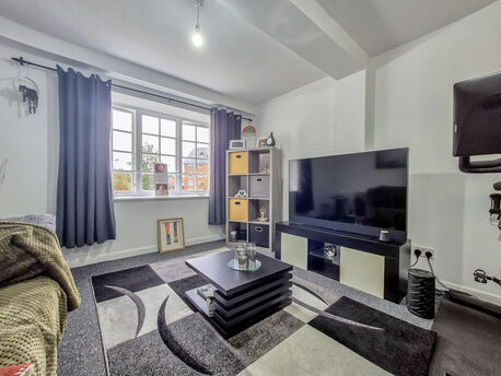 1 bedroom  flat for sale