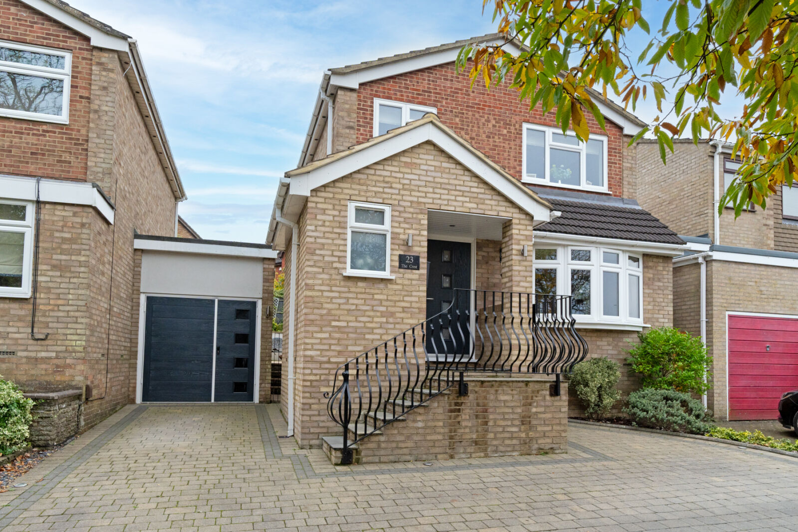 3 bedroom detached house for sale The Crest, Sawbridgeworth, CM21, main image