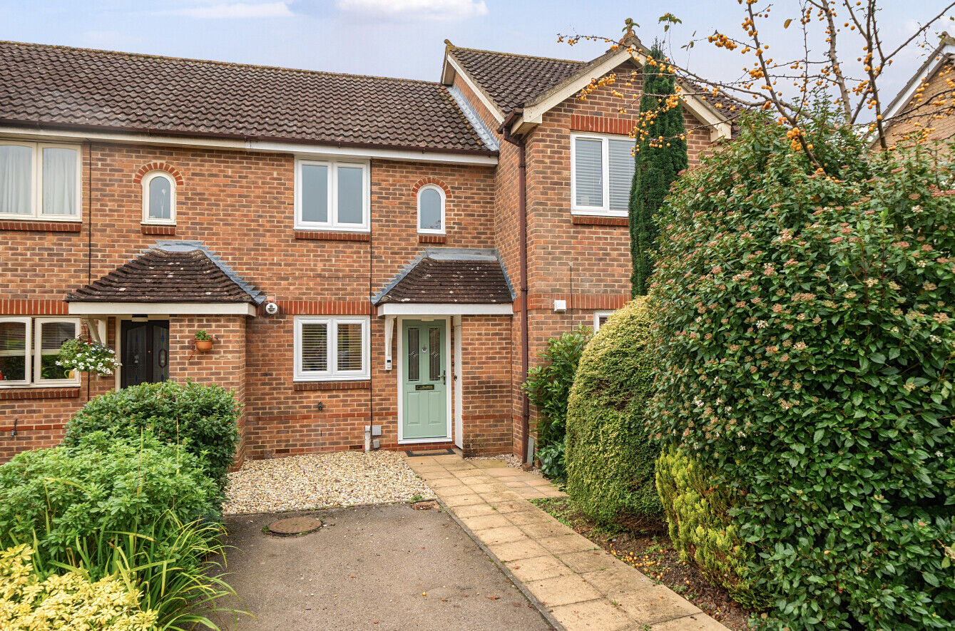 2 bedroom mid terraced house for sale Furriers Close, Bishop's Stortford, CM23, main image