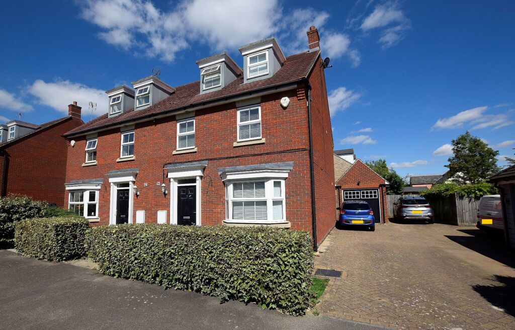 4 bedroom semi detached house for sale Roding Drive, Dunmow, CM6, main image