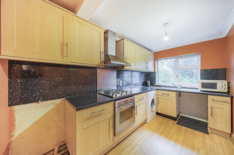 2 bedroom  flat for sale