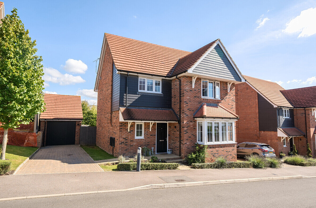 4 bedroom detached house for sale Hills Drive, Saffron Walden, CB11, main image