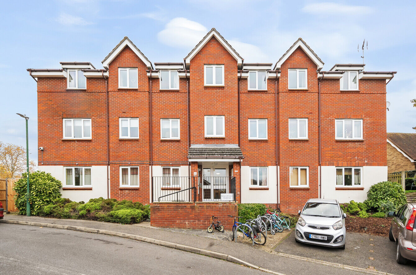 2 bedroom  flat for sale Harris Yard, Saffron Walden, CB11, main image