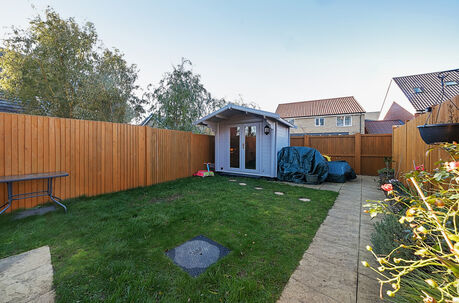 2 bedroom end terraced house for sale