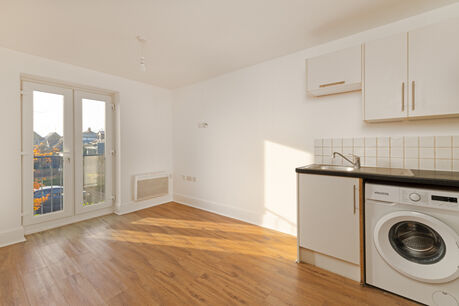 2 bedroom  flat for sale