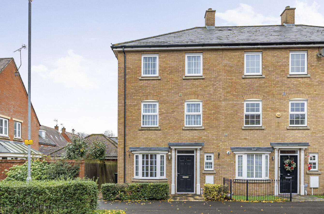 3 bedroom end terraced house for sale Roding Drive, Dunmow, CM6, main image