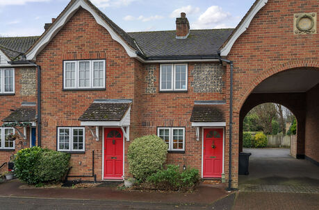 2 bedroom end terraced house for sale