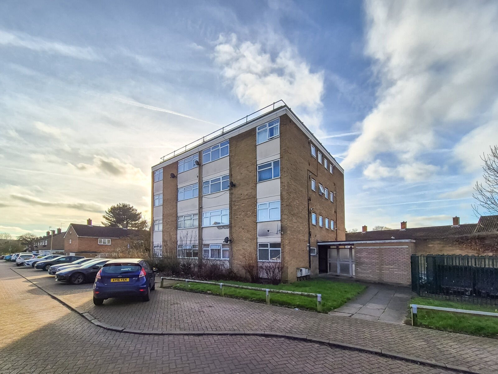 Flat to rent, Available unfurnished from 22/01/2025 Nicholls Field, Harlow, CM18, main image