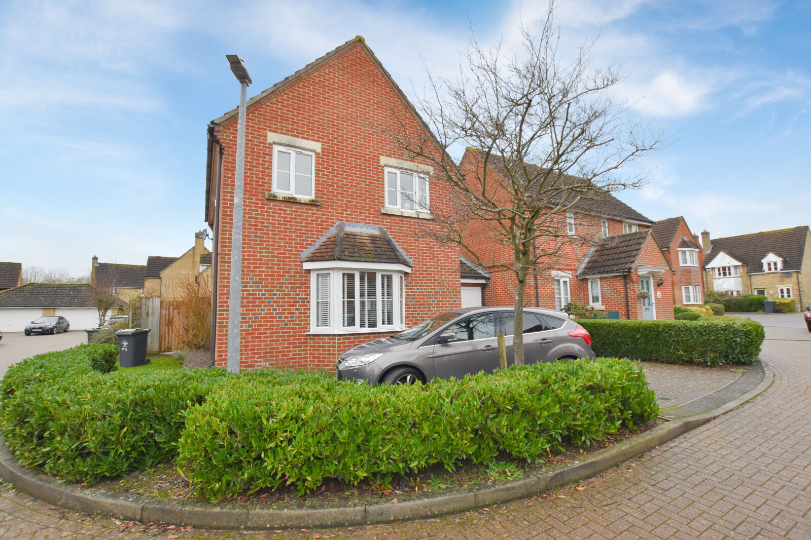 3 bedroom link detached house for sale Laurel Drive, Dunmow, CM6, main image