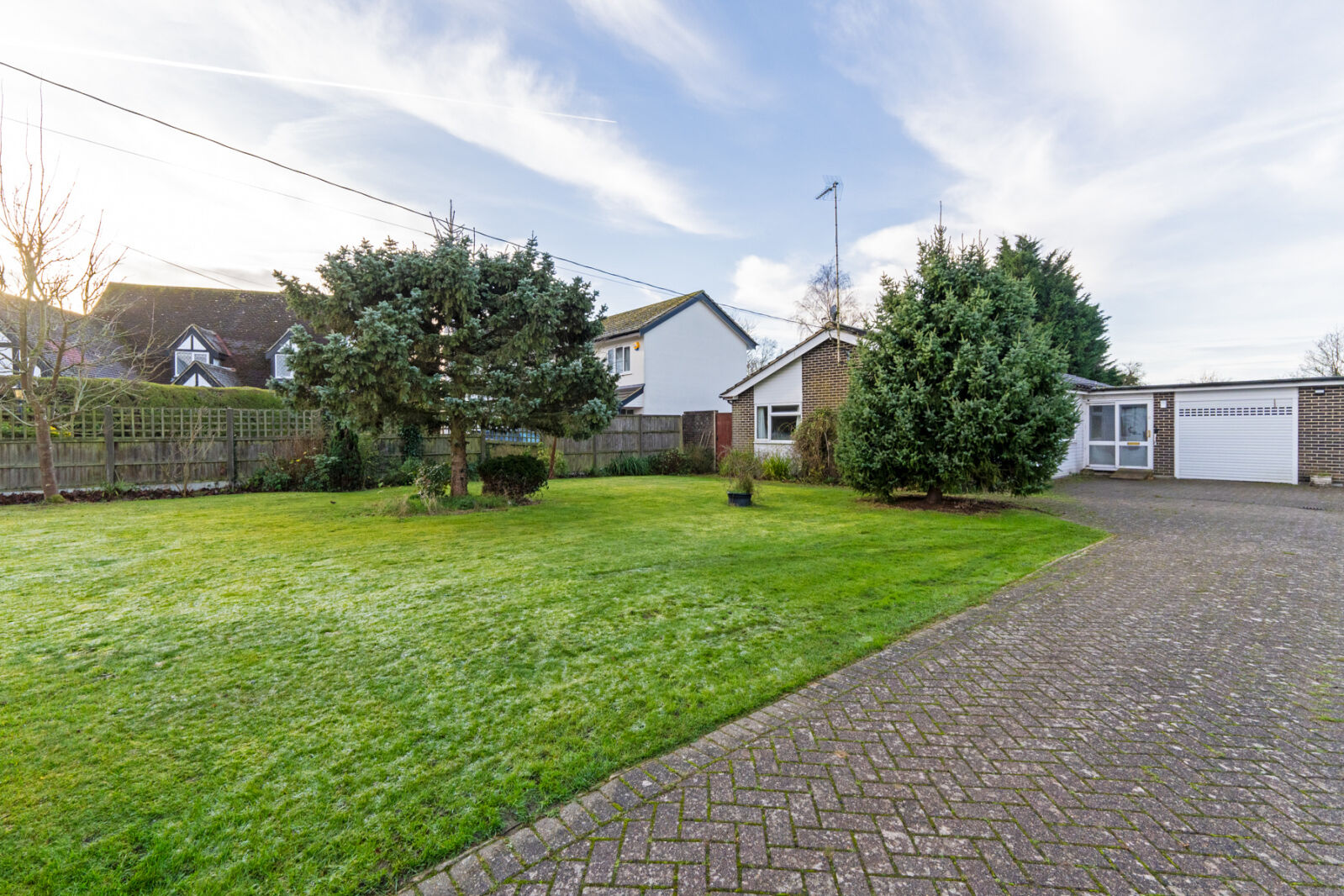 3 bedroom link detached bungalow for sale Wrights Green Lane, Bishop's Stortford, CM22, main image