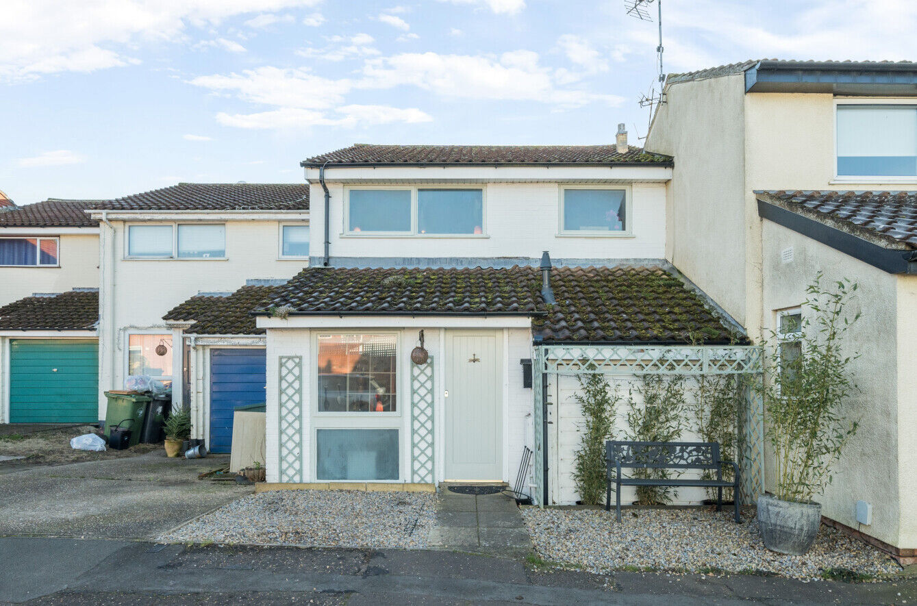 3 bedroom end terraced house for sale Pilgrim Close, Great Chesterford, CB101QG, main image