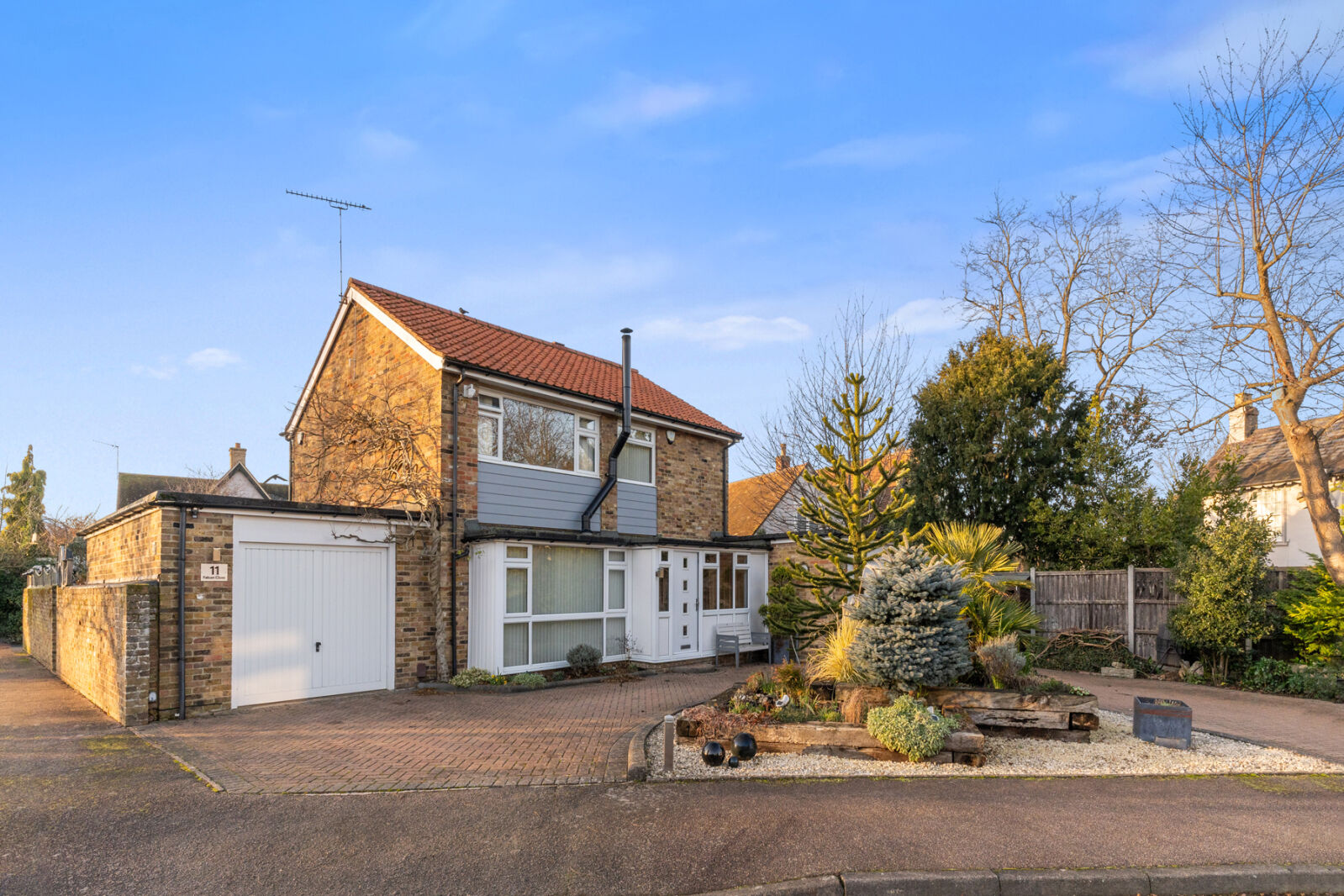 4 bedroom detached house for sale Falcon Close, Sawbridgeworth, CM21, main image