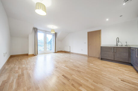 2 bedroom  flat for sale