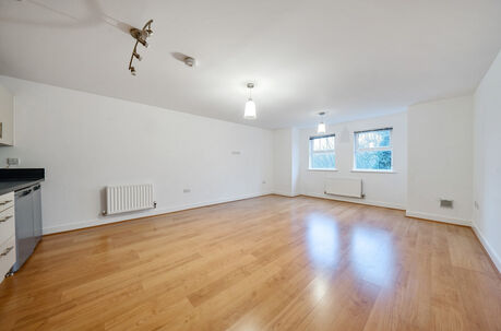 2 bedroom  flat for sale