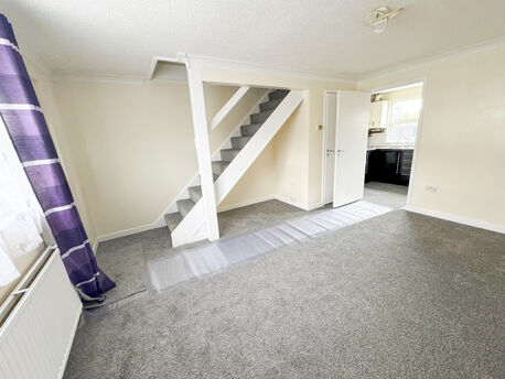 2 bedroom mid terraced house to rent, Available from 07/02/2025