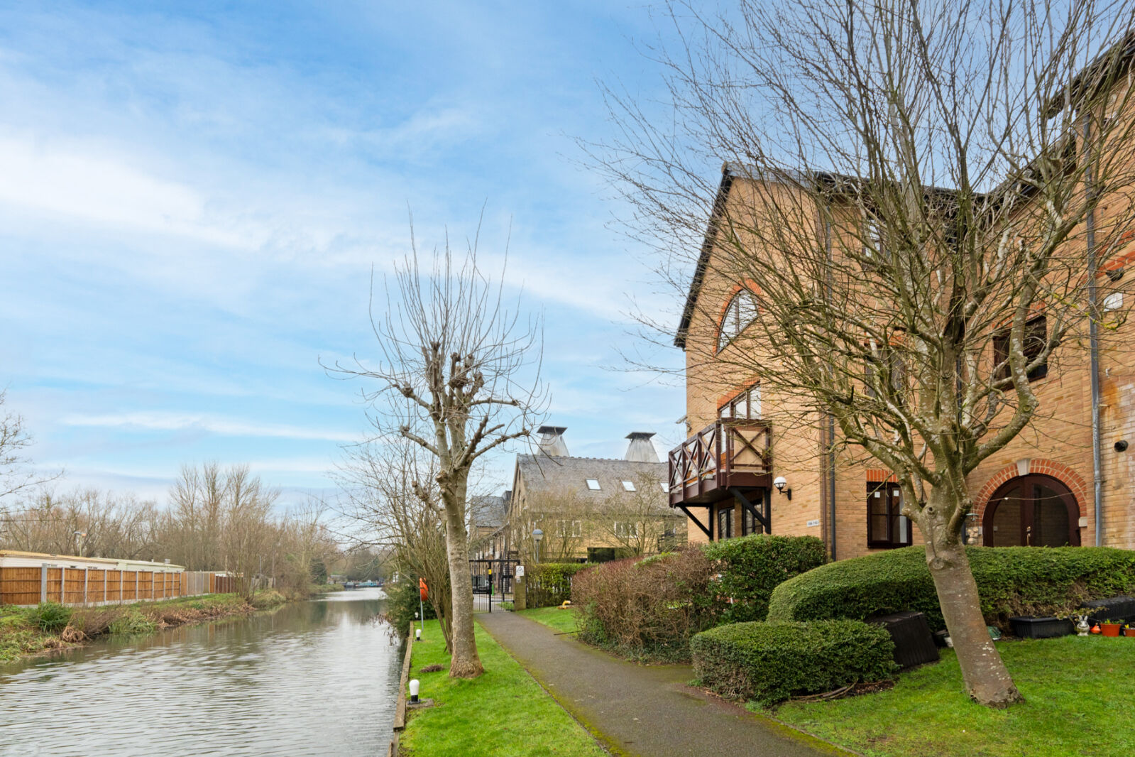 2 bedroom  flat for sale Lawrence Moorings, Sawbridgeworth, CM21, main image