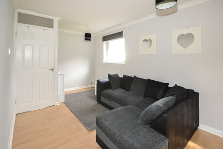 1 bedroom  flat to rent, Available from 15/02/2025