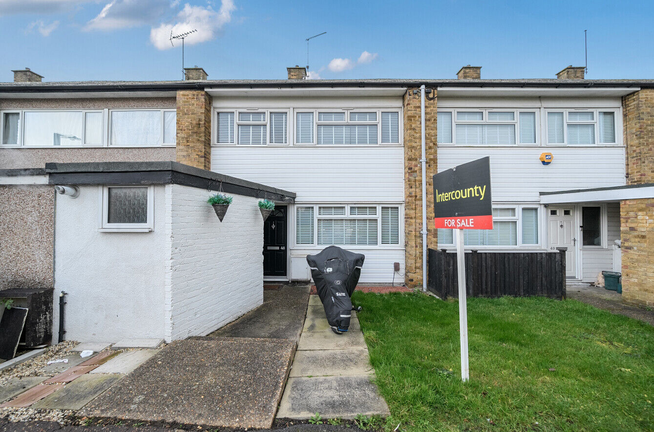 3 bedroom mid terraced house for sale Spencers Croft, Harlow, CM18, main image