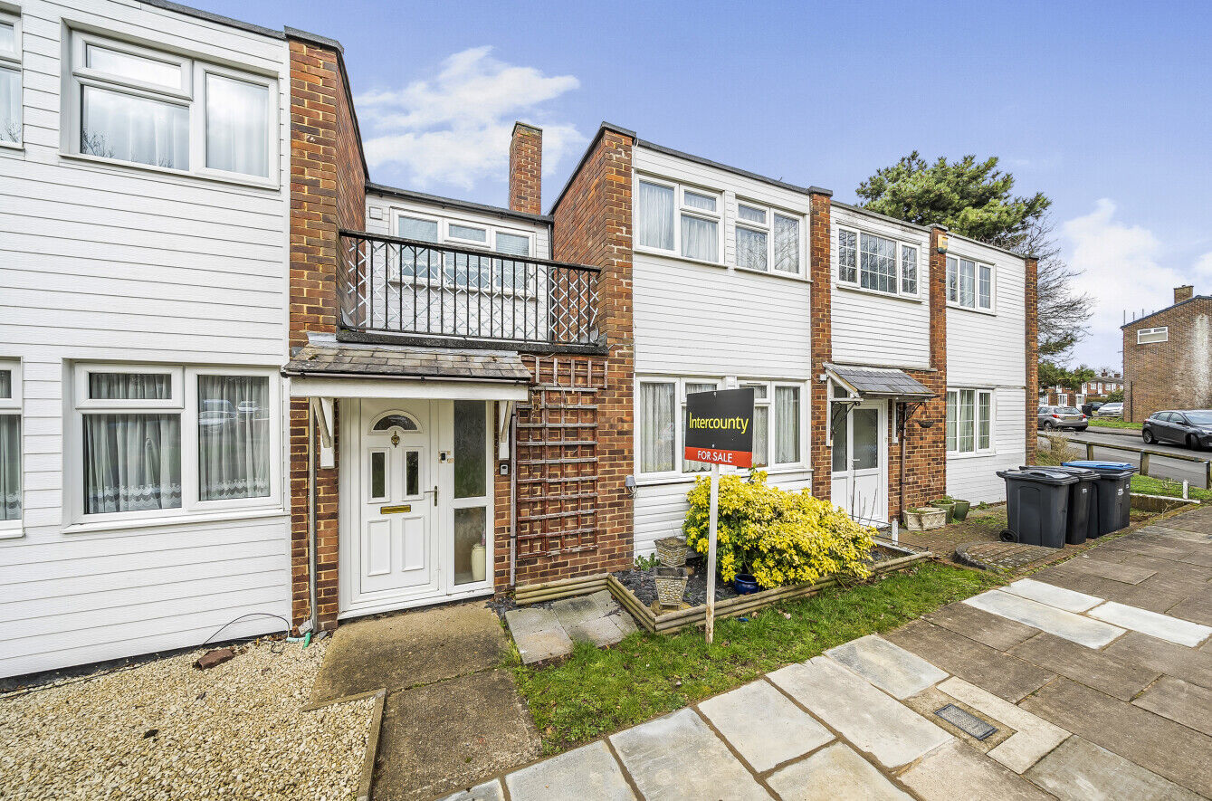 3 bedroom mid terraced house for sale Altham Grove, Harlow, CM20, main image