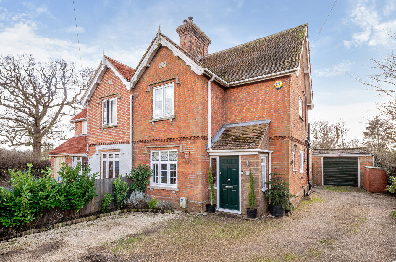 3 bedroom semi detached house for sale Woodside Green, Bishop's Stortford, CM22, main image