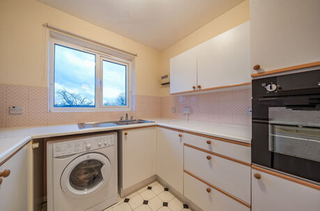 2 bedroom  flat for sale