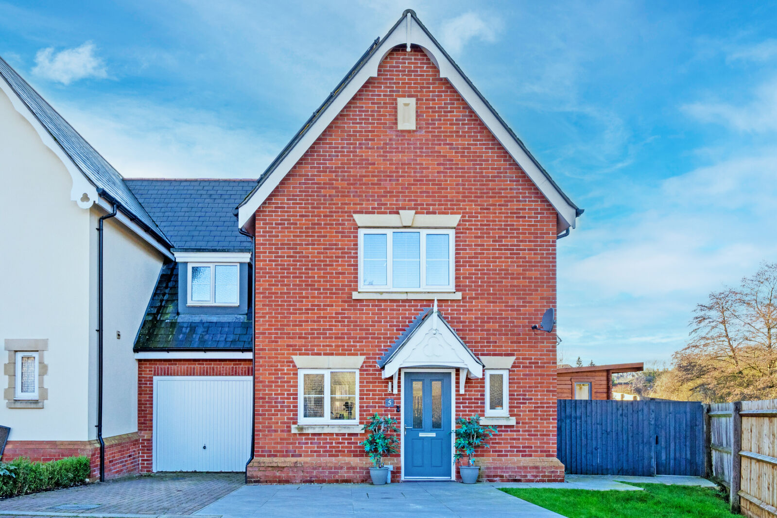 4 bedroom link detached house for sale James Place, Stansted, CM24, main image