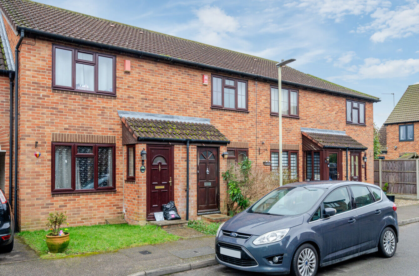 2 bedroom mid terraced house for sale Anglesey Close, Bishop's Stortford, CM23, main image