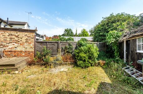 1 bedroom mid terraced house for sale