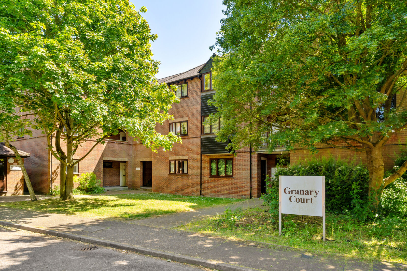 1 bedroom  flat to rent, Available unfurnished from 17/03/2025 Granary Court, Great Dunmow, CM6, main image