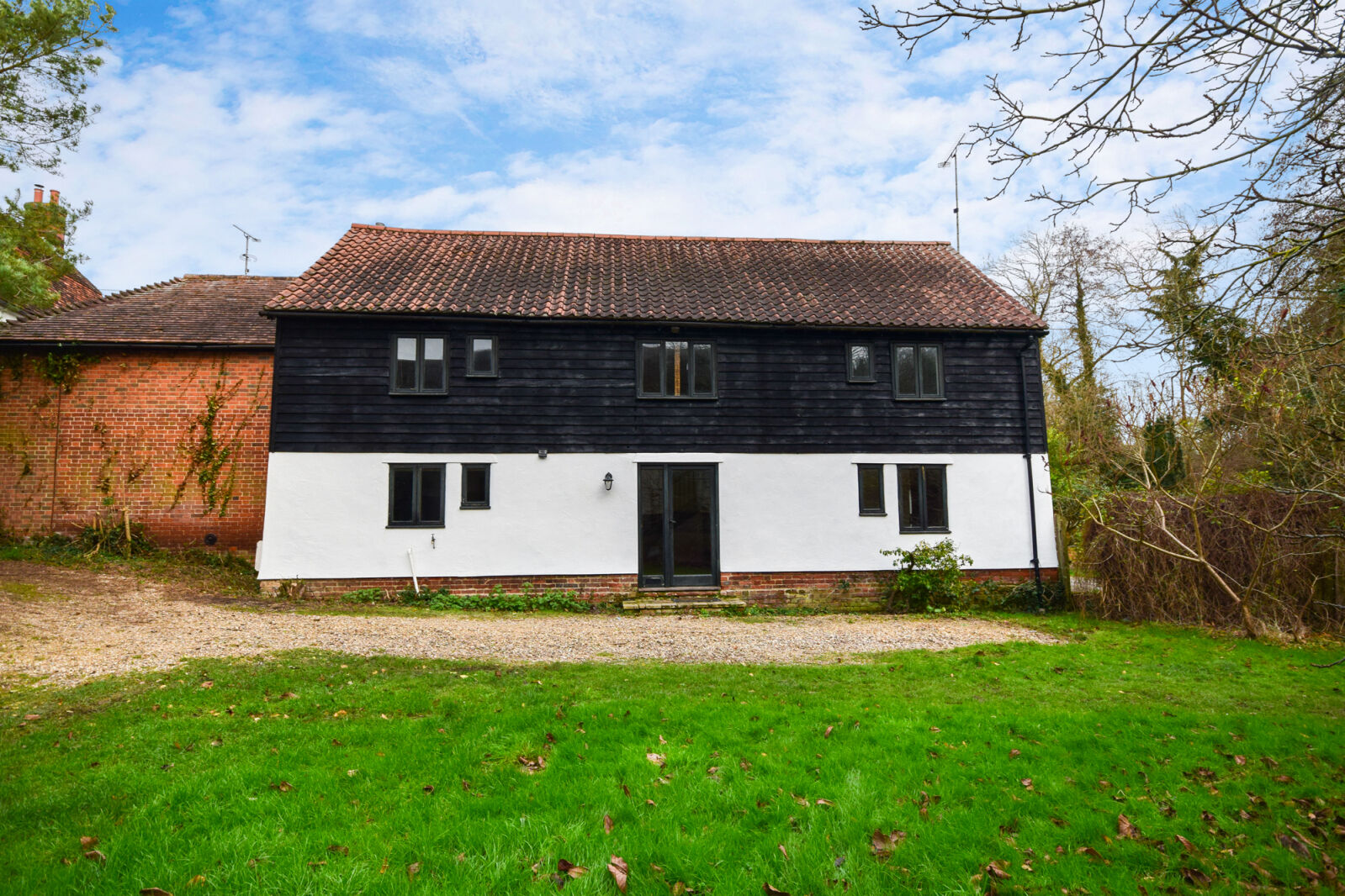 4 bedroom detached house to rent, Available from 01/03/2025 High Street, Saffron Walden, CB11, main image