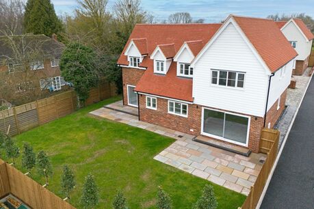 5 bedroom detached house for sale