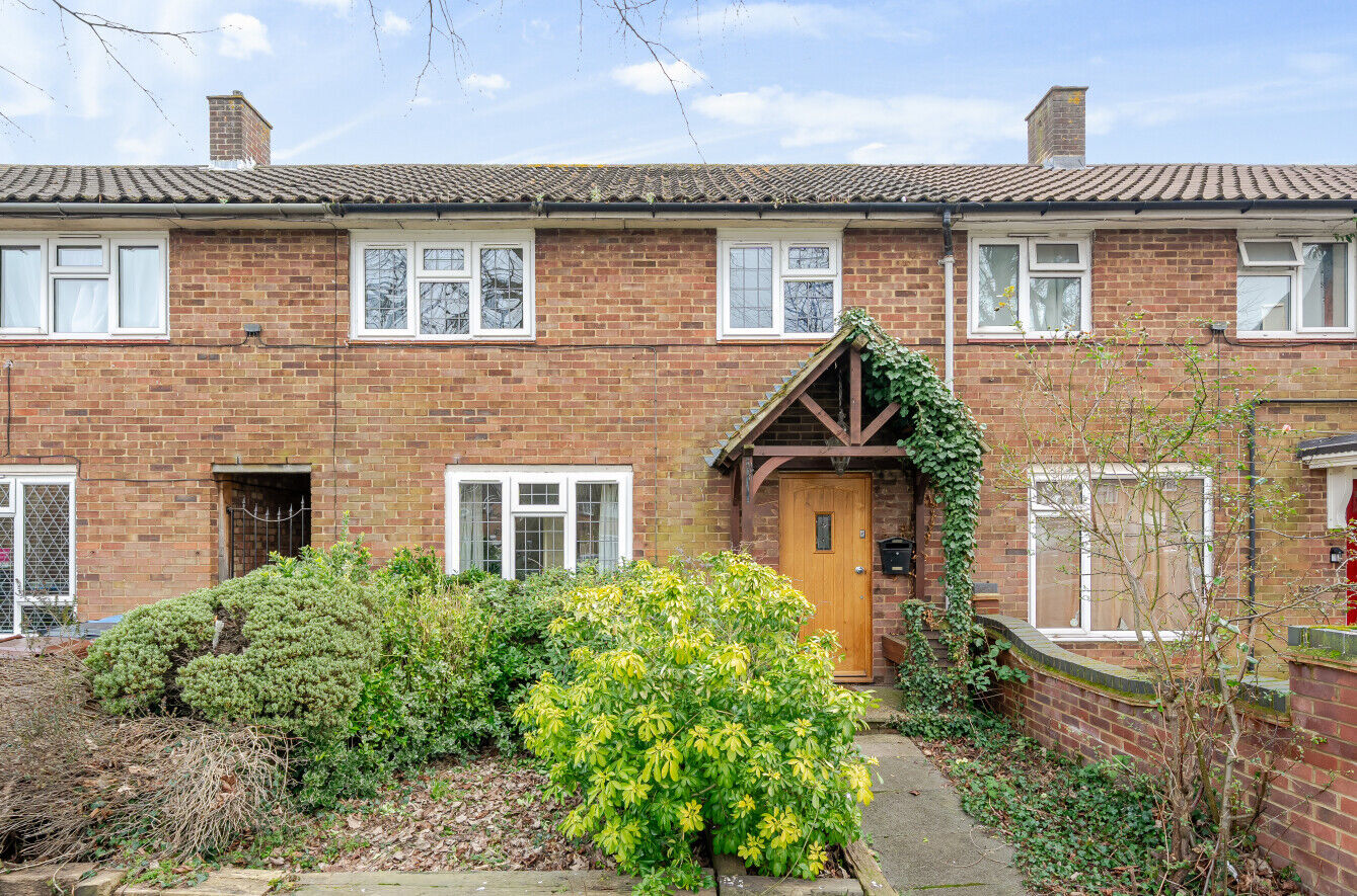 3 bedroom mid terraced house for sale Chapel Fields, Harlow, CM17, main image