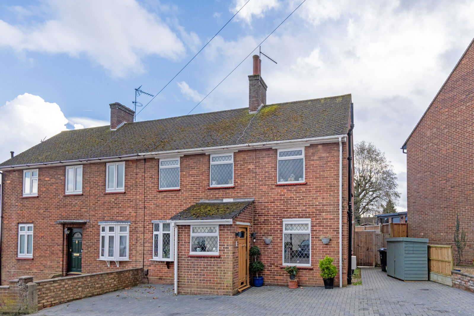 3 bedroom semi detached house for sale Barnard Road, Sawbridgeworth, CM21, main image