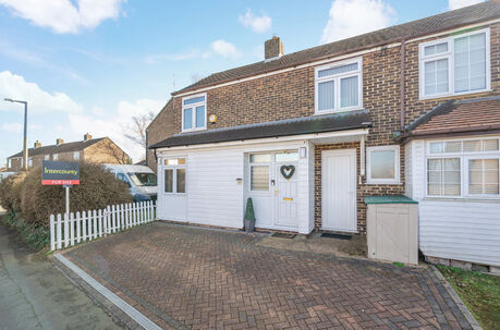 3 bedroom end terraced house for sale