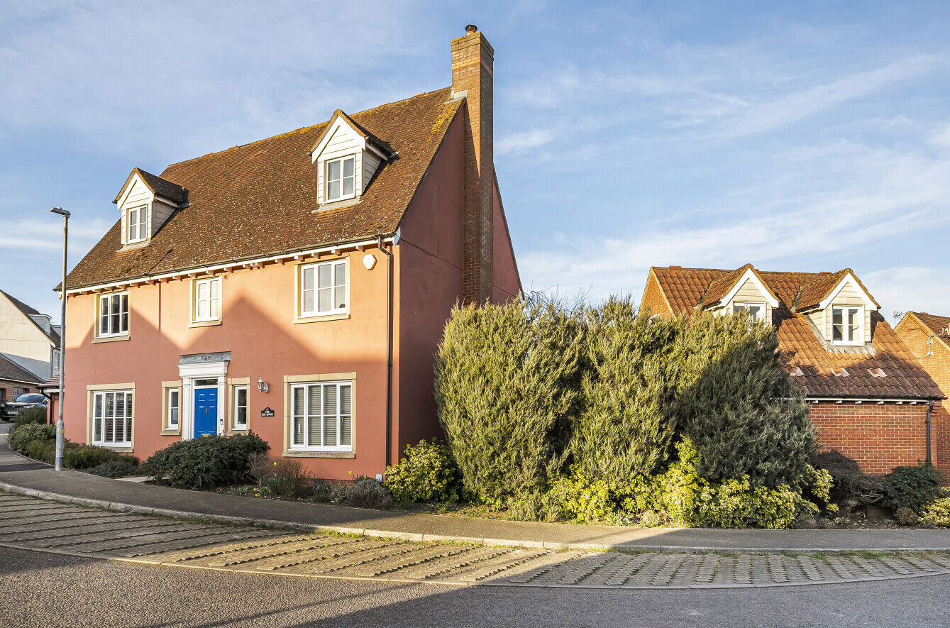 7 bedroom detached house for sale Hallett Road, Dunmow, CM6, main image